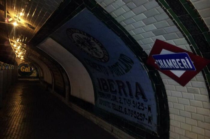 Chamberí, una estación de metro congelada en el tiempo