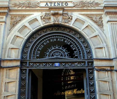 El profesor Félix Recio aborda el binomio ‘Ética y Psicoanálisis’ en el Ateneo