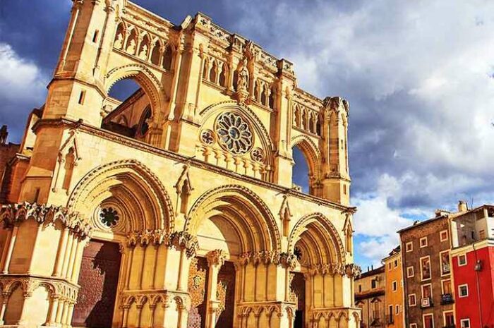 Paseo por la catedral de Cuenca y sus tesoros