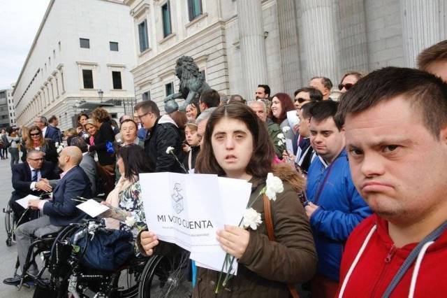 Cien mil españoles más votarán por Europa