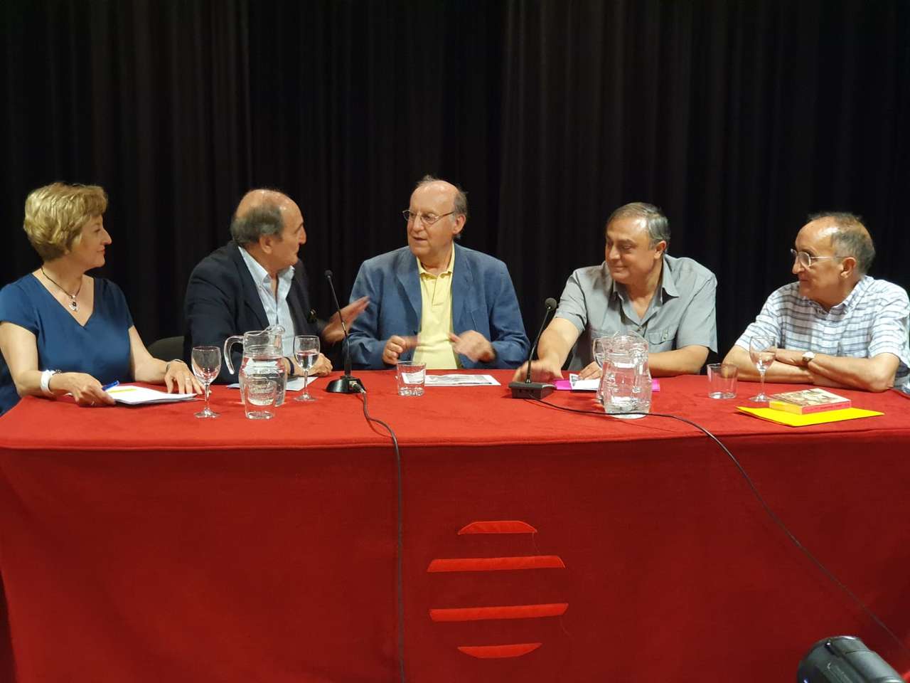 Reflexiones sobre el homenaje a Jaime Vera en el Ateneo