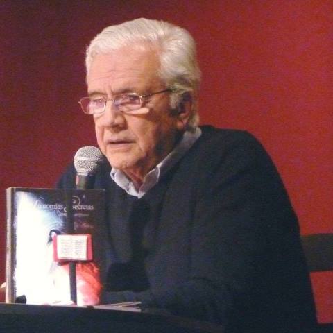 Emilio González Martínez en la Tertulia ‘El Escribidor’ de la Biblioteca Vargas Llosa de Madrid