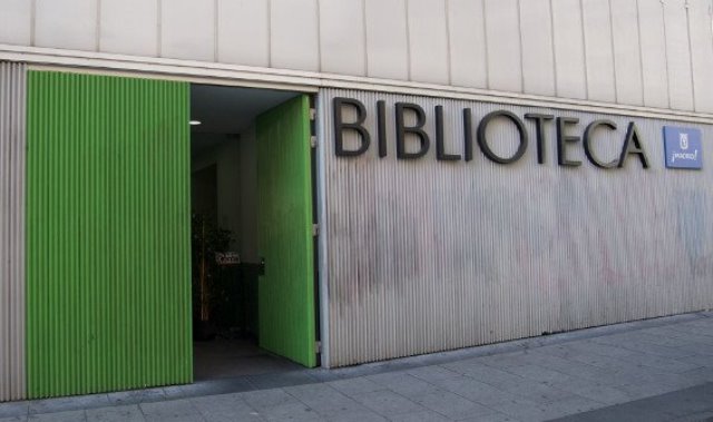 Miguel Losada en la Tertulia ‘El Escribidor’ de la Biblioteca Vargas Llosa de Madrid