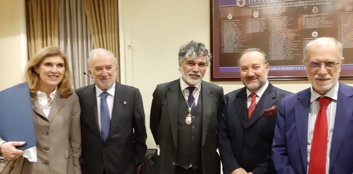 El presidente de la ASALE y director de la RAE visita las Academias de la Lengua española de Chile, Perú y Uruguay