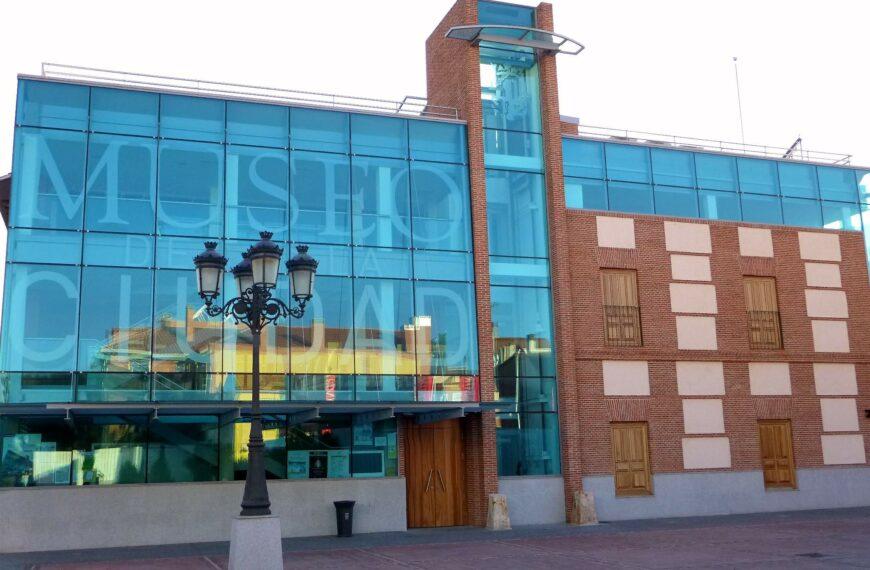 Coloquio con el poeta Eugenio Rivera en Torrejón de Ardoz. 4 de junio