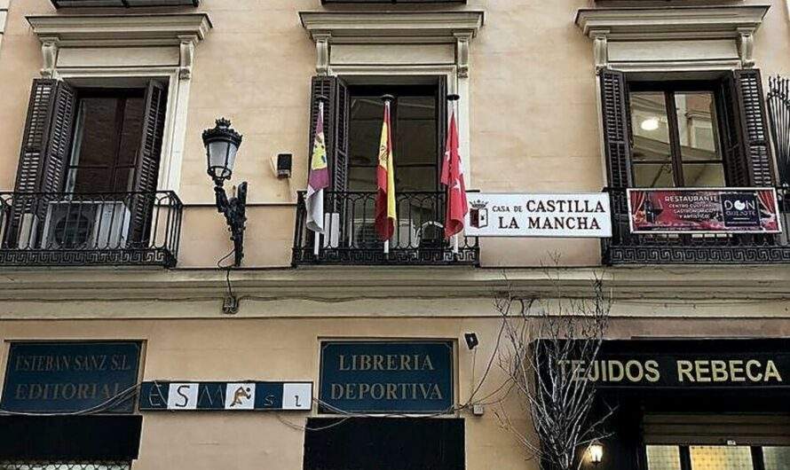 Presentación del nuevo número de la revista «La Hoja Azul en Blanco». Madrid, 17 de diciembre