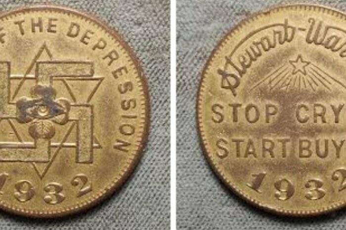 PASABA POR AQUÍ / Medalla Galimatías