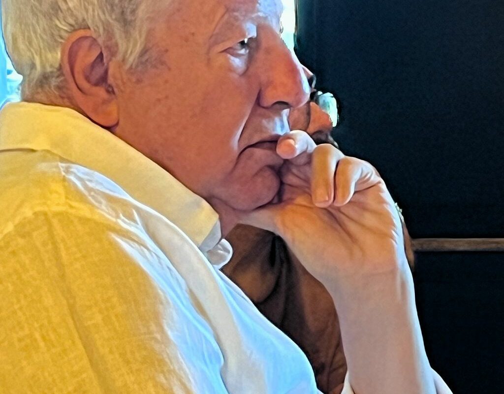 Francisco Caro: “Disfrutemos escribir aquí y ahora”