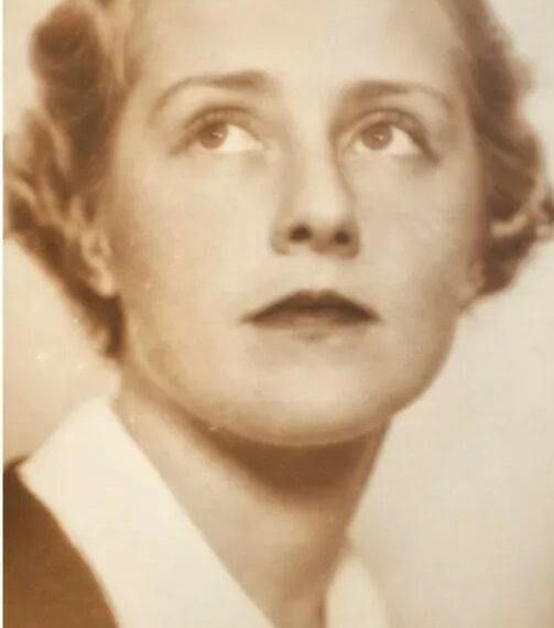 LAS CARTAS DE ELIBERIA / Dª. María del Pilar de Luna Azlor de Aragón y Guillamas (1908-1996)