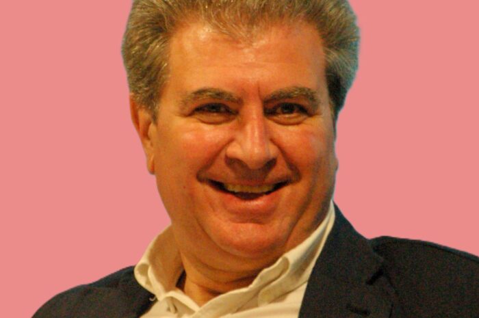 César Antonio Molina