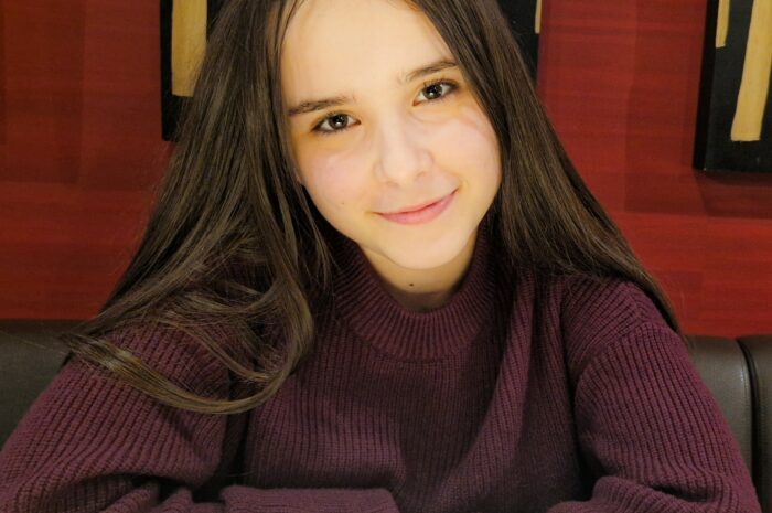 Andrea Naya: «Me gusta mucho llamar la atención»