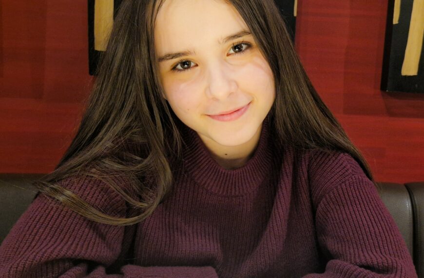 Andrea Naya: «Me gusta mucho llamar la atención»