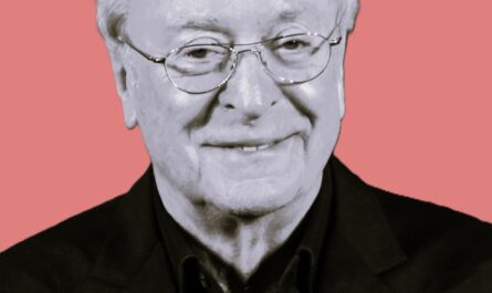 Michael Caine cumple noventa y tres años