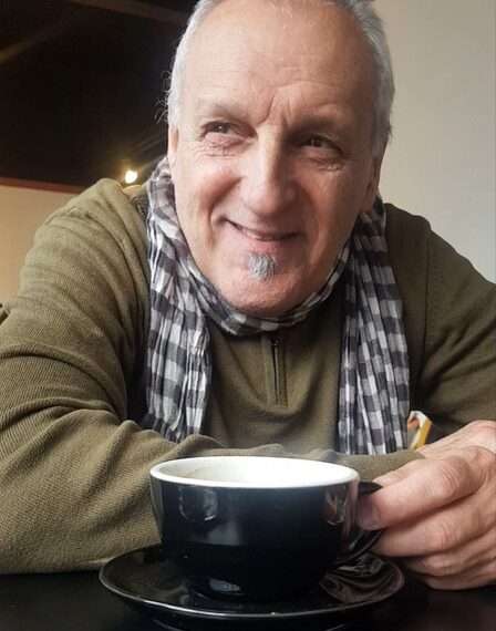 Hugo Barrios: «Mi novela ‘Mandume’ navega entre la oscuridad de la esclavitud y la luz del amor».