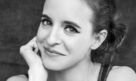Ana Azorín: «El teatro siempre será mi casa»