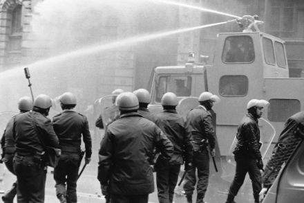 “Antidisturbios”, así no
