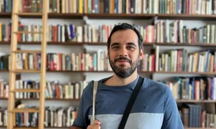 PALOMITAS DE MAÍZ / Mateo Hidalgo reivindica al joven Hernández y sus «poemas de formación»