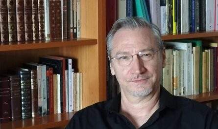PALOMITAS DE MAÍZ / José Luis González Subías: “No me gusta que los escenarios se conviertan en púlpitos”