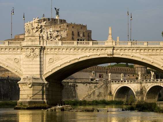 castel santengelo dal tevere 01-VB